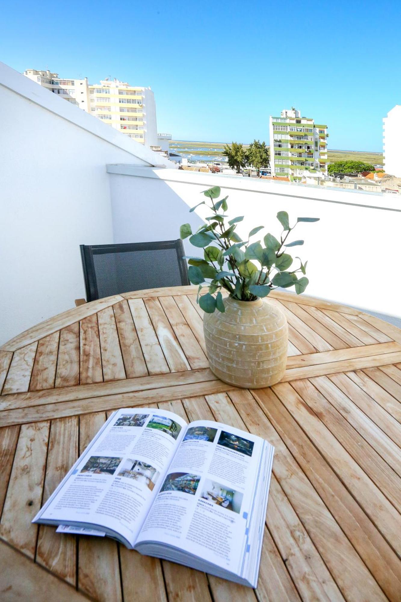 Zen & Tan Apartment Faro Bagian luar foto